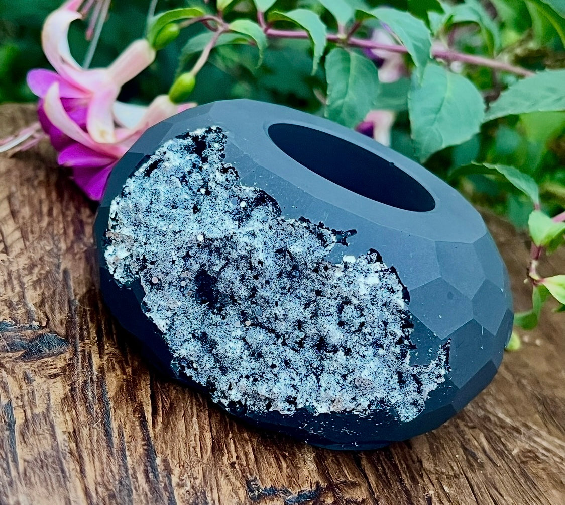 *MADE TO ORDER* Jesmonite geode crystal tealight holder