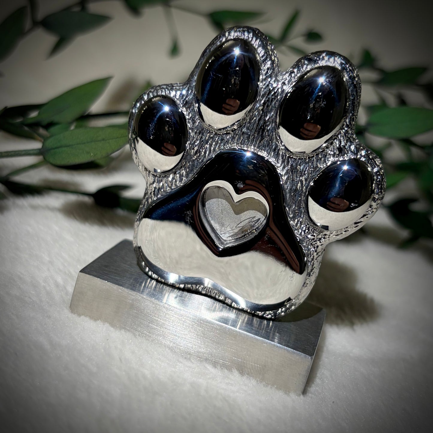 * MADE TO ORDER * Ornate Paw